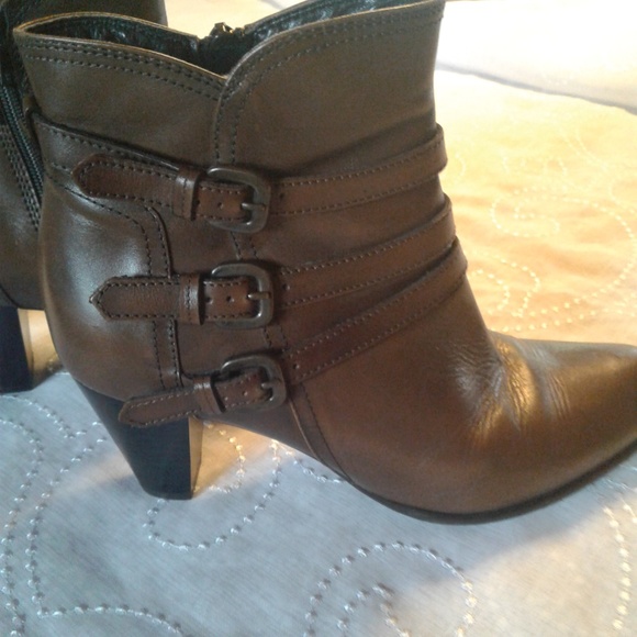 Clarks Shoes - Clarks leather booties